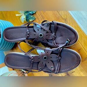 Banana Republic brown color platform sandals